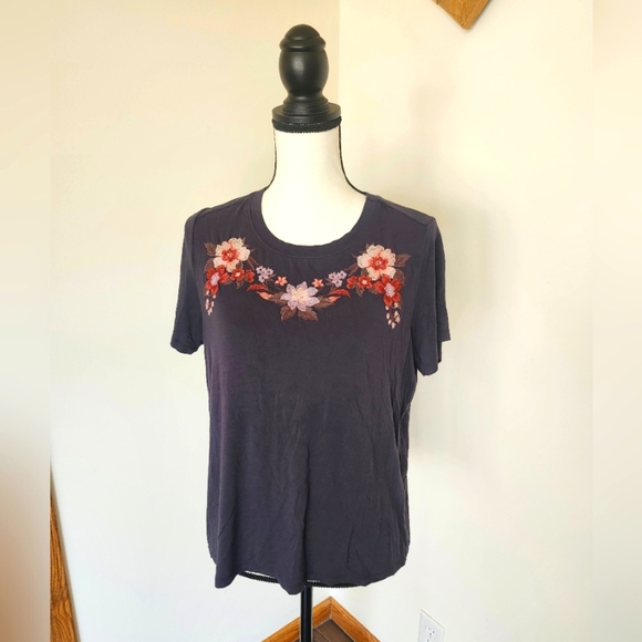 American Eagle Outfitters Soft & Sexy Embroidered Floral Embellished Shirt - Picture 1 of 4